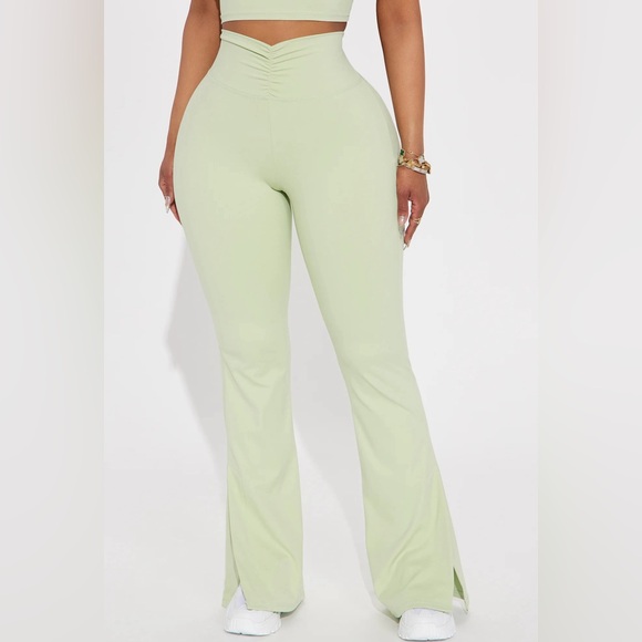 Fashion Nova Pilates Girl Active Flare Pant - Sage Size M - Picture 3 of 11